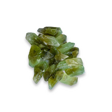 Load image into Gallery viewer, Mexican Green Calcite Crystal Necklace
